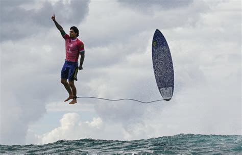 Tempsurfers! Défiez la chronologie et surfez sur les ondes temporelles!